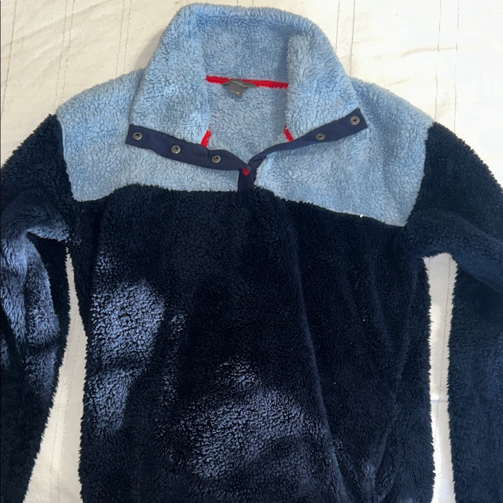Eddie Bauer Women's Fleece Pullover - Light Blue and Black